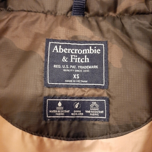 Abercrombie & Fitch Feather Down Camo Print Puffer Jacket w/ Hood Sherpa Teddy - Picture 8 of 8
